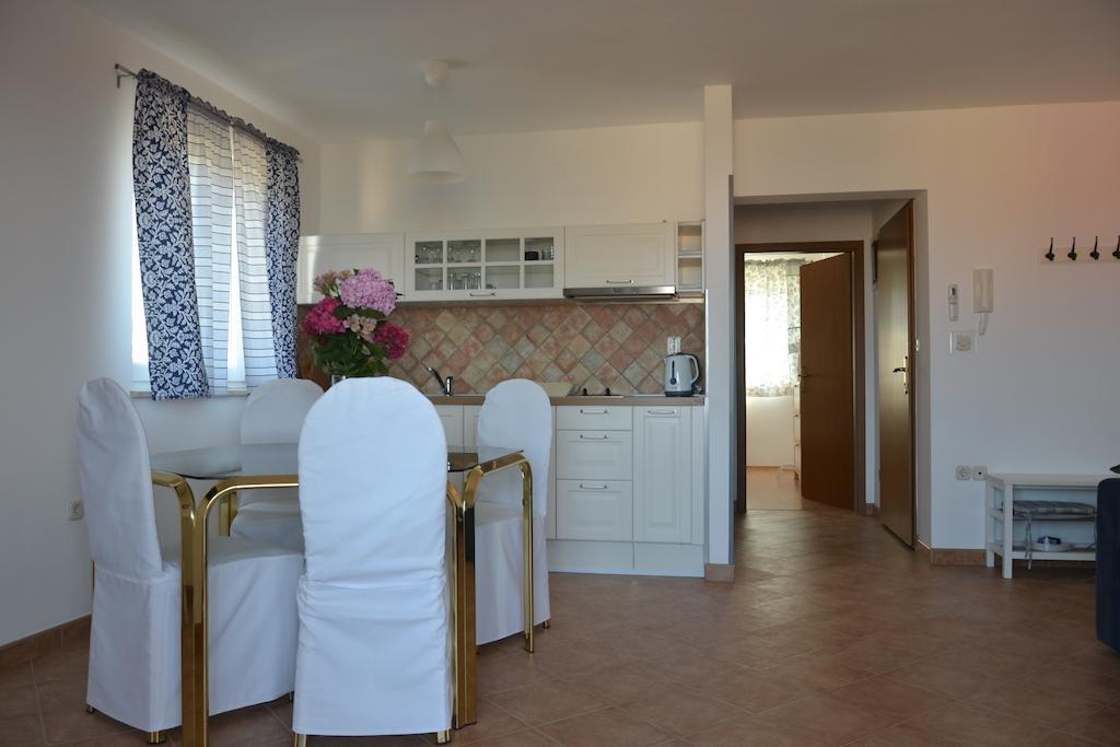 Apartments Roza Medulin Quarto foto
